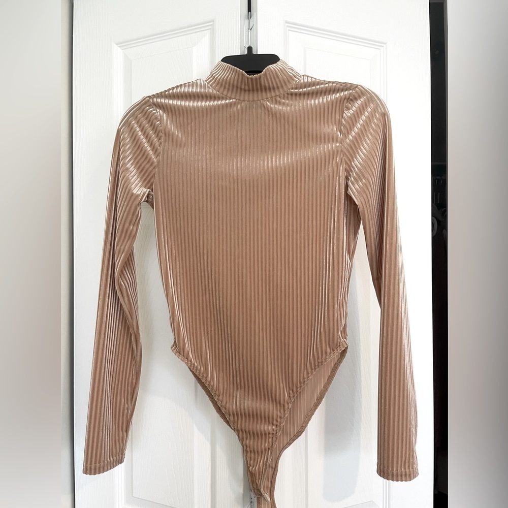 Forever 21 Ribbed Cream Colored Turtle Neck Bodysuit